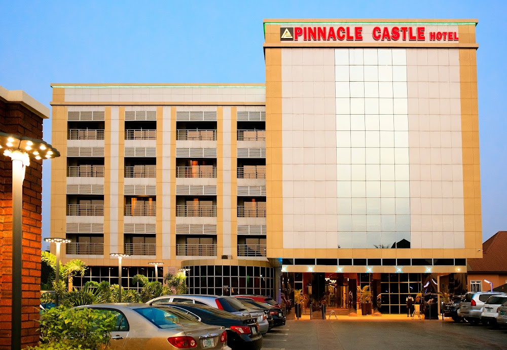 Pinnacle Castle Hotel Asaba
